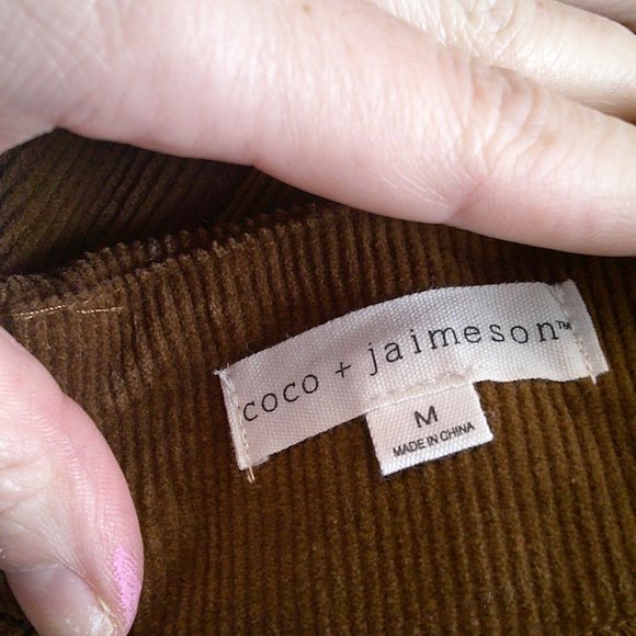 COCO & JAIMESON - Corduroy Button Front Mini Skirt - Size Medium - Picture 8 of 11